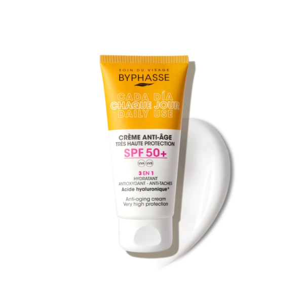 Un tube de Byphasse Créme Solaire Anti-âge Illuminatrice SPF50+ 50ml sur fond blanc