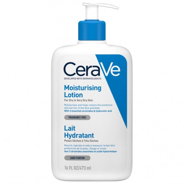 Flacon de 473 ml de Lait Hydratant CeraVe pour peaux sèches à très sèches. Ce flacon blanc aux accents bleus et doté d'un distributeur à pompe est idéal pour le climat de Dakar, au Sénégal. Il est sans parfum, enrichi en céramides et en acide hyaluronique, et comporte du texte en anglais et en français. Dakar