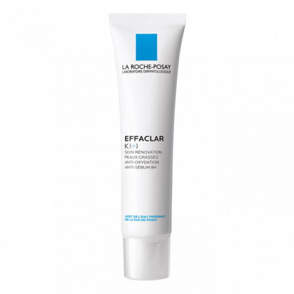 Un tube de LA ROCHE-POSAY EFFACLAR K(+) Soin Rénovation Peaux Grasses, 40 ml est élégamment présenté sur un fond blanc, mettant en valeur ses bienfaits ciblés pour les peaux grasses avec des propriétés anti-oxydation et anti-sébum. Dakar