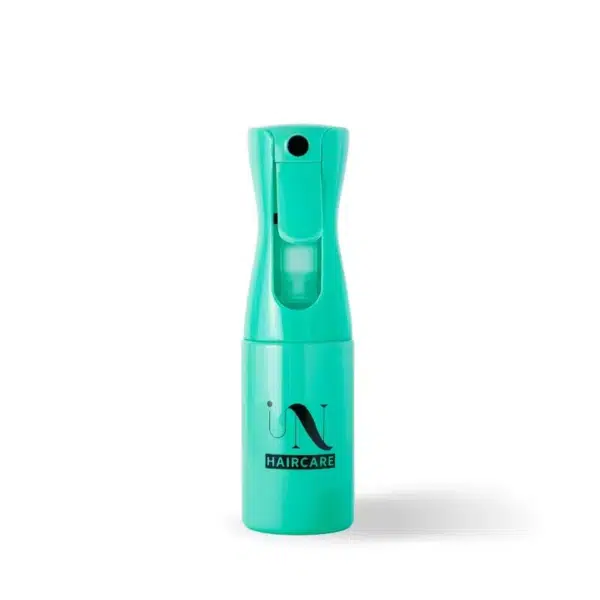 Un flacon turquoise de In HairCare Spray Vaporisateur Vide 200 ml étiqueté "UN Haircare" sur fond blanc. dakar