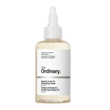 Un flacon transparent de The Ordinary Acide Glycolique 7% Solution Tonifiante 100 ml avec une étiquette blanche et un bouchon pointu. dakar