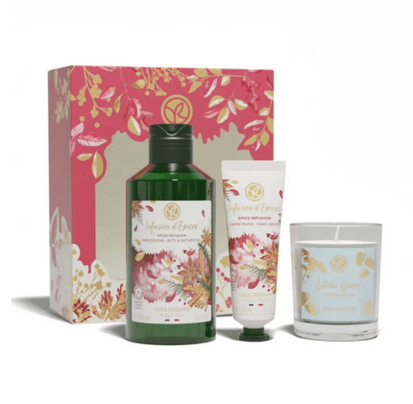 Un coffret cadeau d'Yves Rocher Coffret Douceur - Infusion d'Épices dans un coffret fleuri rose et blanc